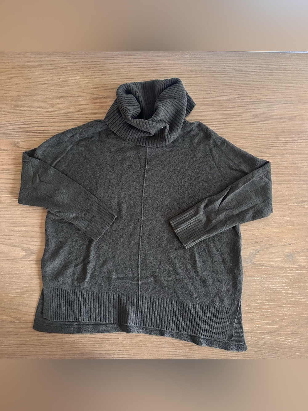 Ruby Moon Women’s Medium army green Cowl Neck Oversized Tunic Sweater